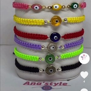 Pulseras de hilo hechas por mi